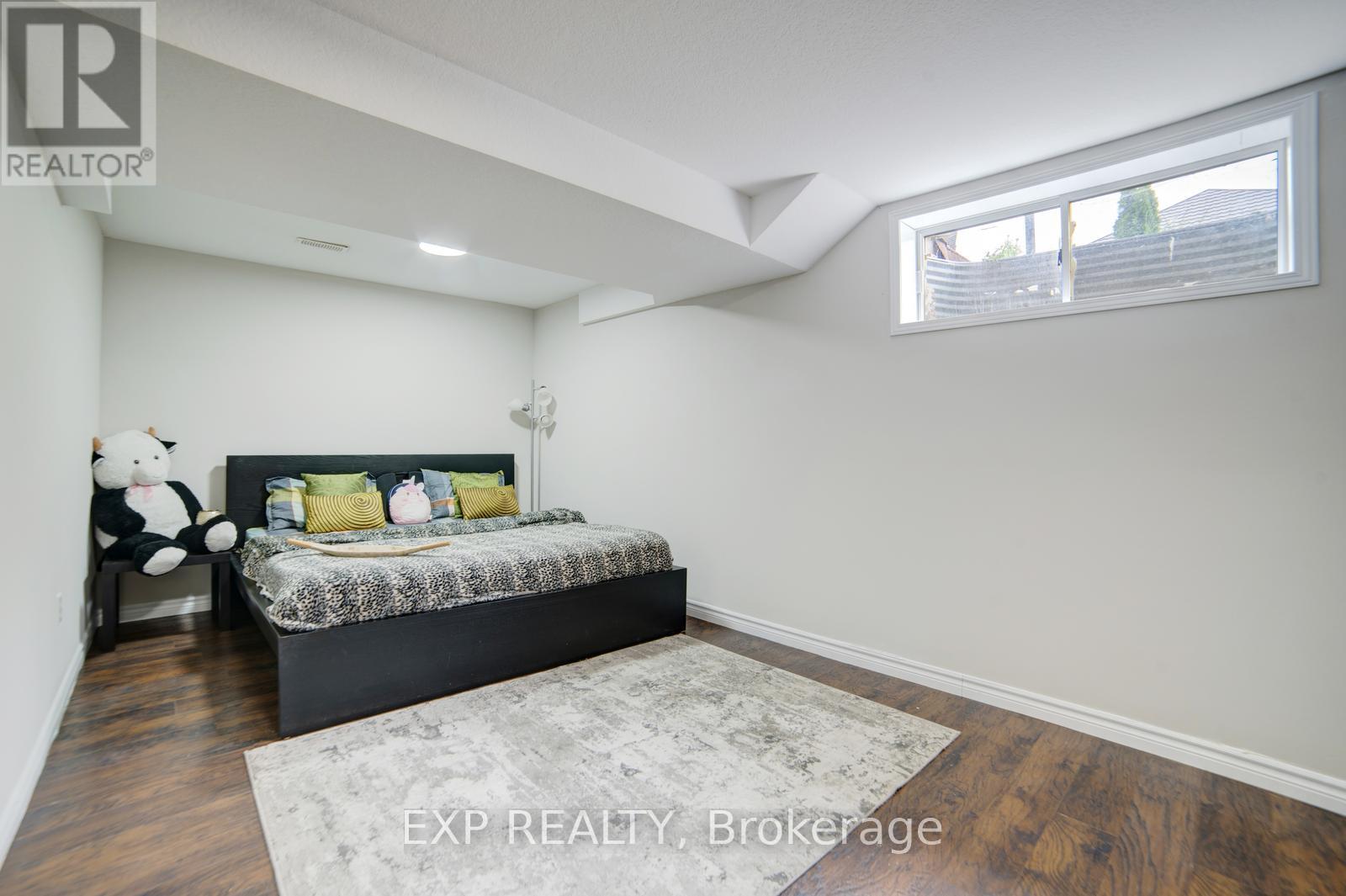 56 Verona Street, Kitchener, Ontario  N2R 1T9 - Photo 36 - X12428007