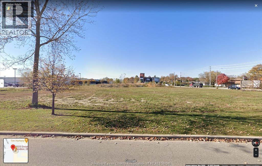 MLS# 25023695: 2025 DIVISION ROAD, Windsor, Canada