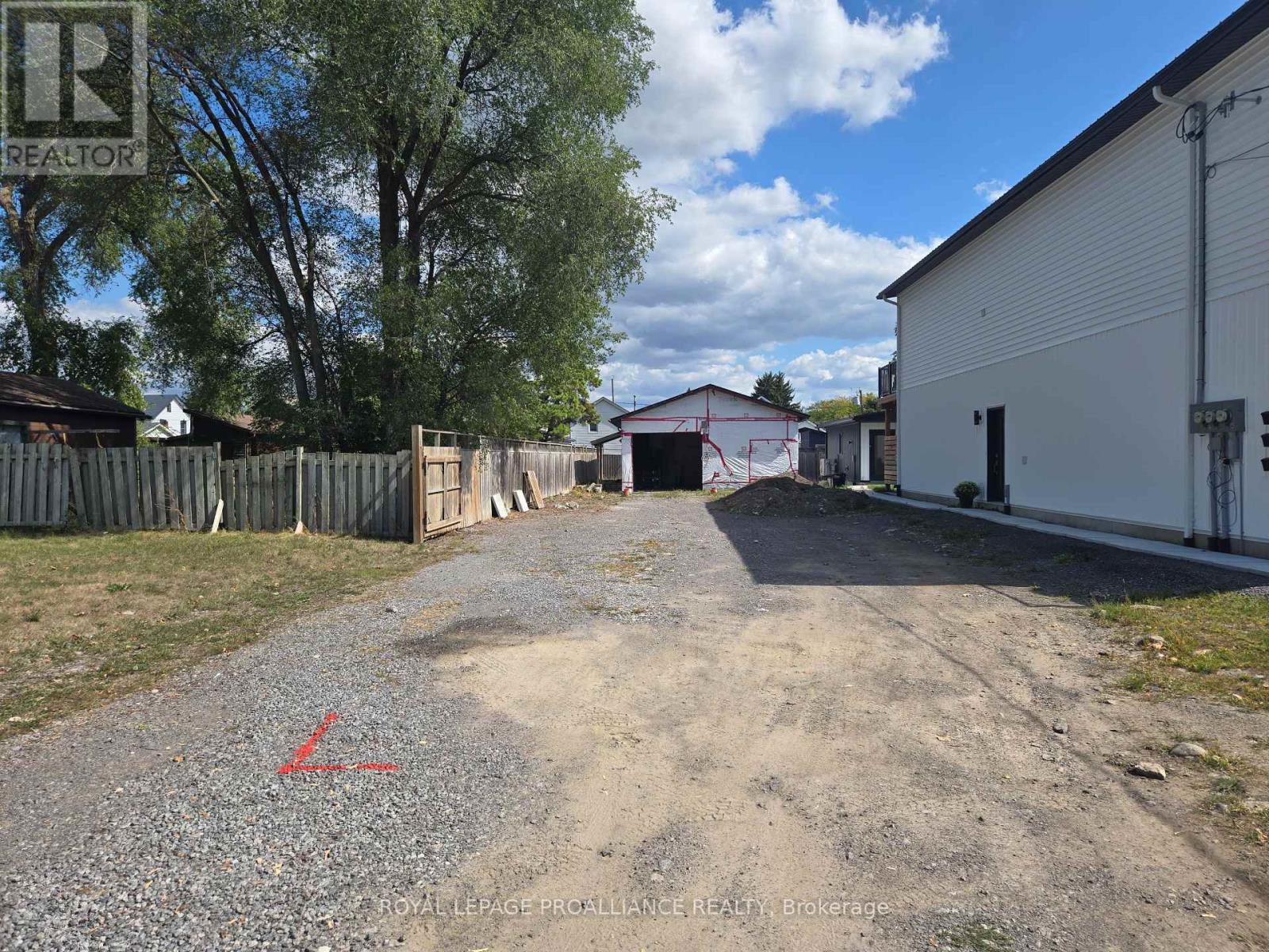 63 S Church Street, Belleville, Ontario  K8N 3B5 - Photo 7 - X12426664