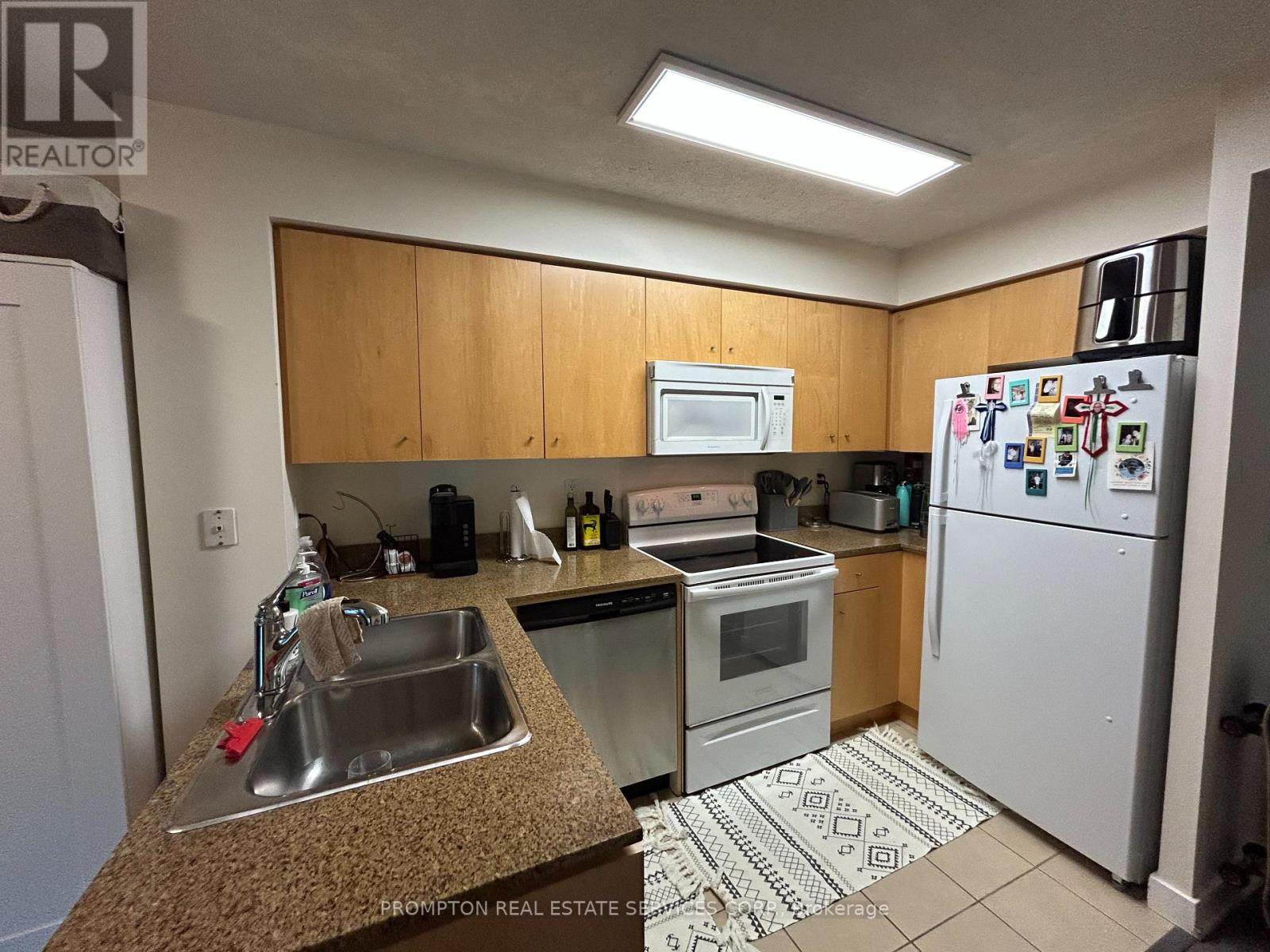 609 - 381 Front Street W, Toronto, Ontario  M5V 3R8 - Photo 10 - C12428035