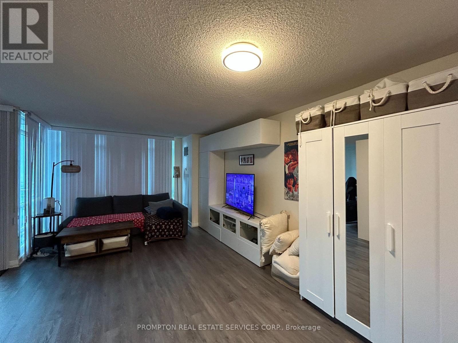 609 - 381 Front Street W, Toronto, Ontario  M5V 3R8 - Photo 11 - C12428035