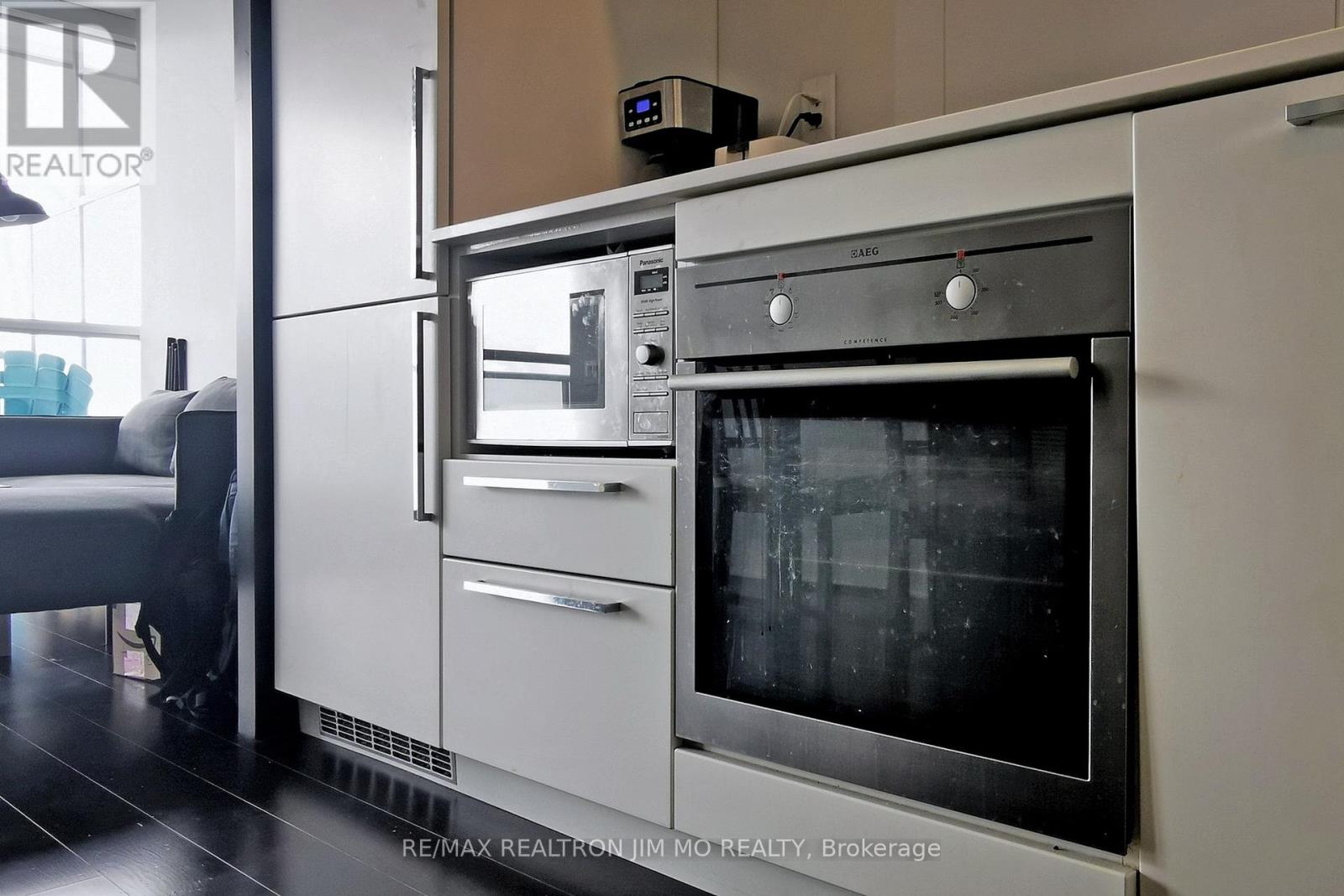 3507 - 15 Grenville Street, Toronto, Ontario  M4Y 1A1 - Photo 10 - C12428044