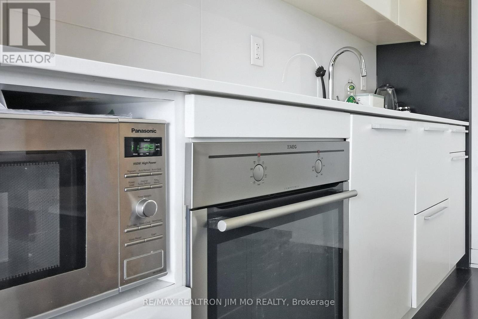 3507 - 15 Grenville Street, Toronto, Ontario  M4Y 1A1 - Photo 11 - C12428044