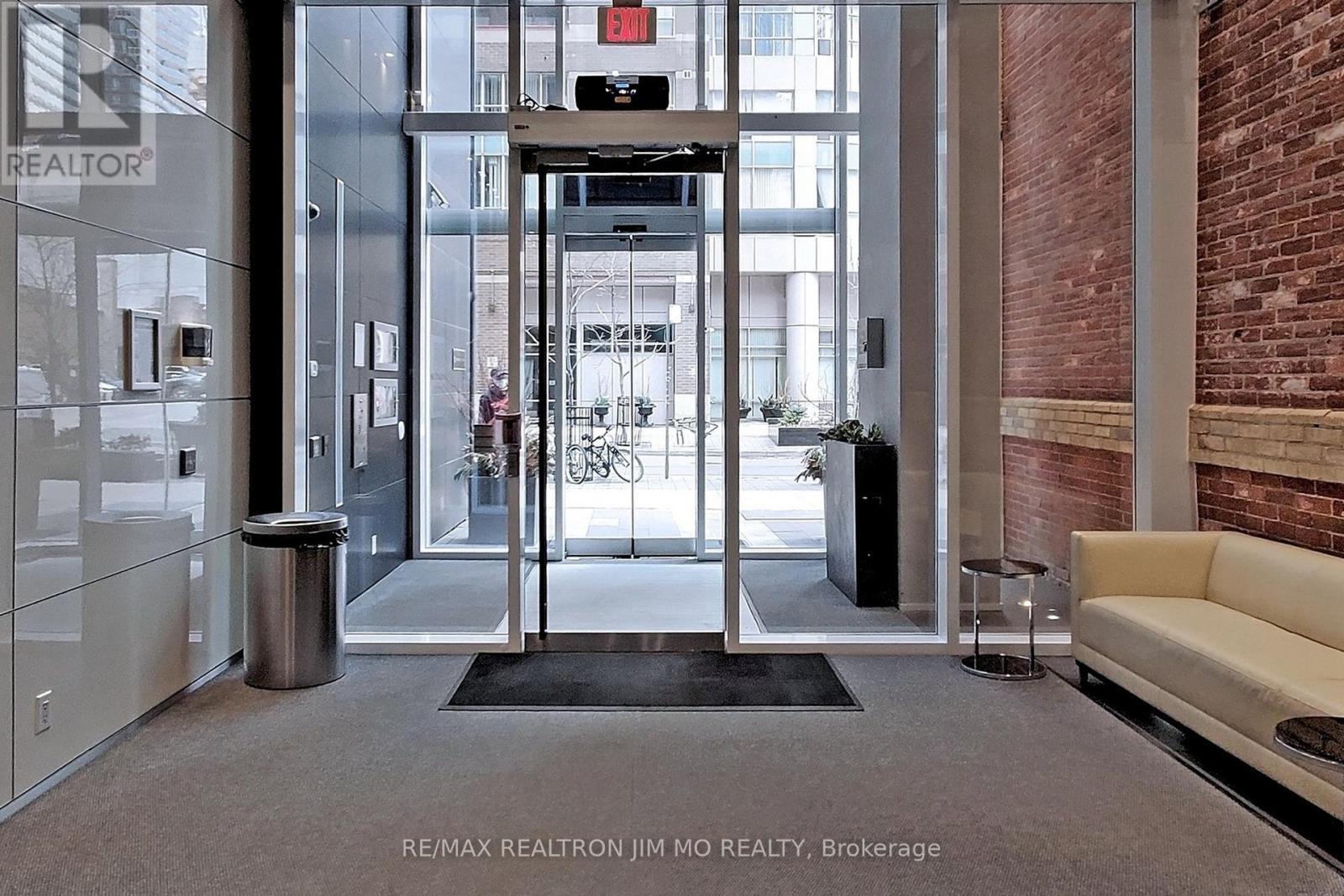 3507 - 15 Grenville Street, Toronto, Ontario  M4Y 1A1 - Photo 25 - C12428044