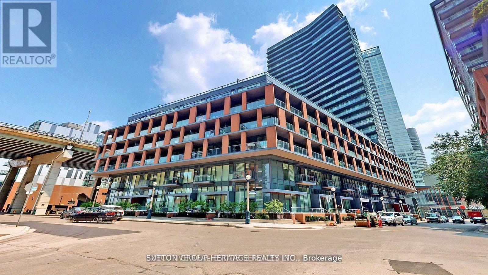 1901 - 20 Bruyeres Mews, Toronto, Ontario  M5V 0G8 - Photo 3 - C12428050