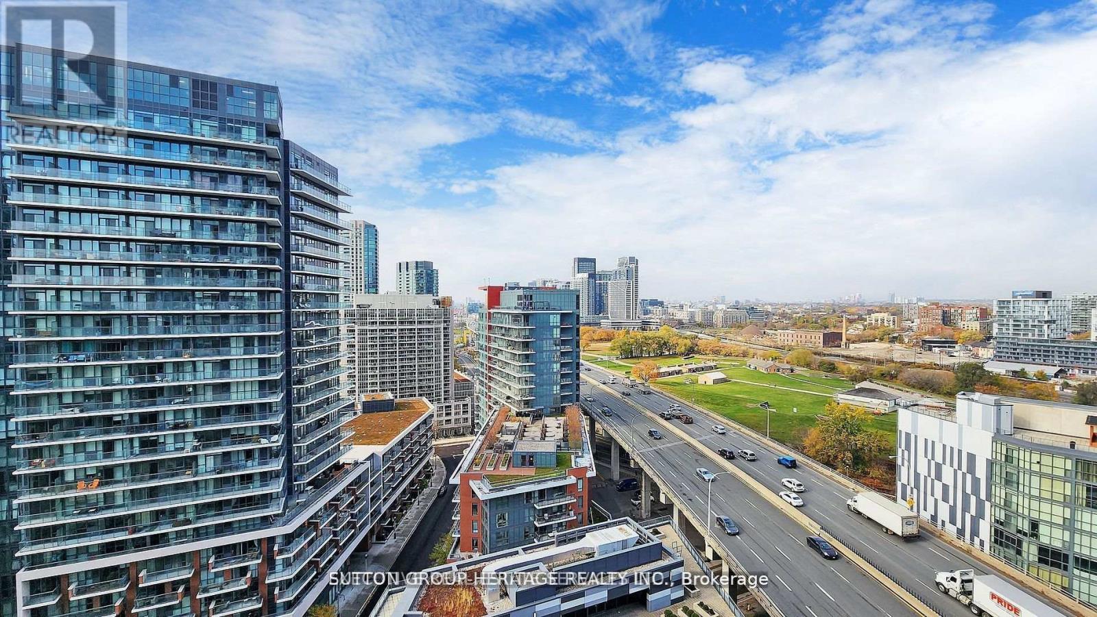1901 - 20 Bruyeres Mews, Toronto, Ontario  M5V 0G8 - Photo 5 - C12428050