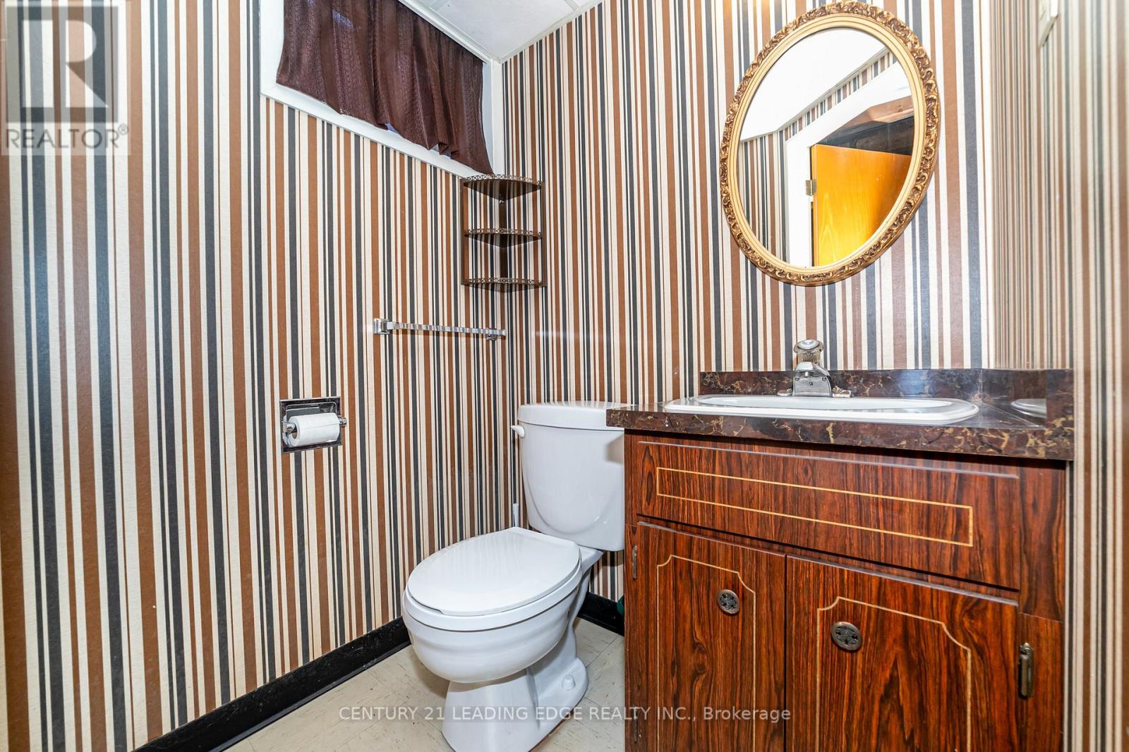 815 Douglas Avenue, Pickering, Ontario  L1W 1N2 - Photo 16 - E12428073