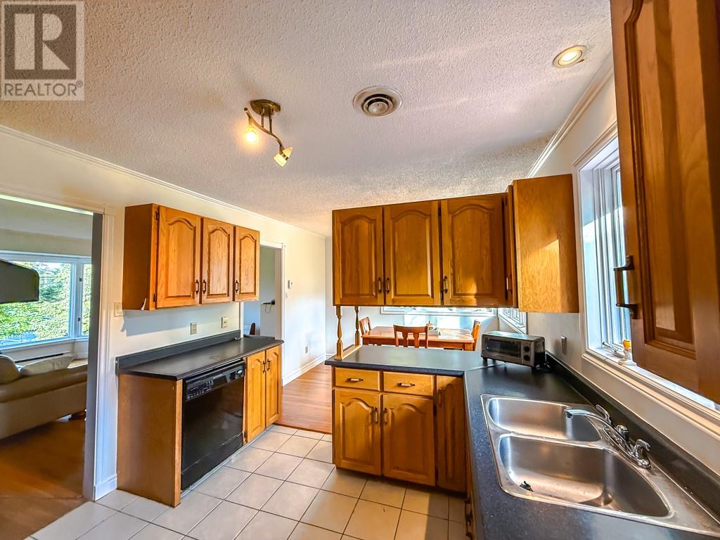 122 Duff Crescent, Paradise, Newfoundland & Labrador  A1L 2A7 - Photo 2 - 1290852