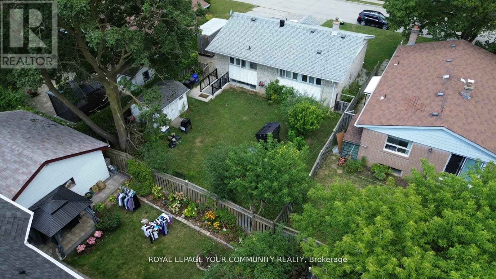 394 Paliser Crescent N, Richmond Hill, Ontario  L4C 1R6 - Photo 21 - N12423103