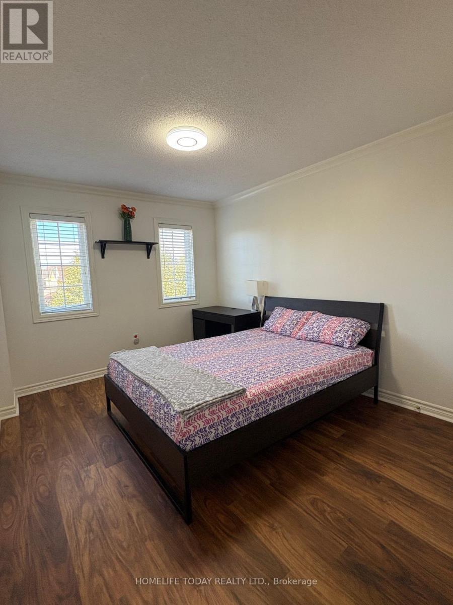 39 Park Place Drive, Markham, Ontario  L6E 1Z9 - Photo 8 - N12426697