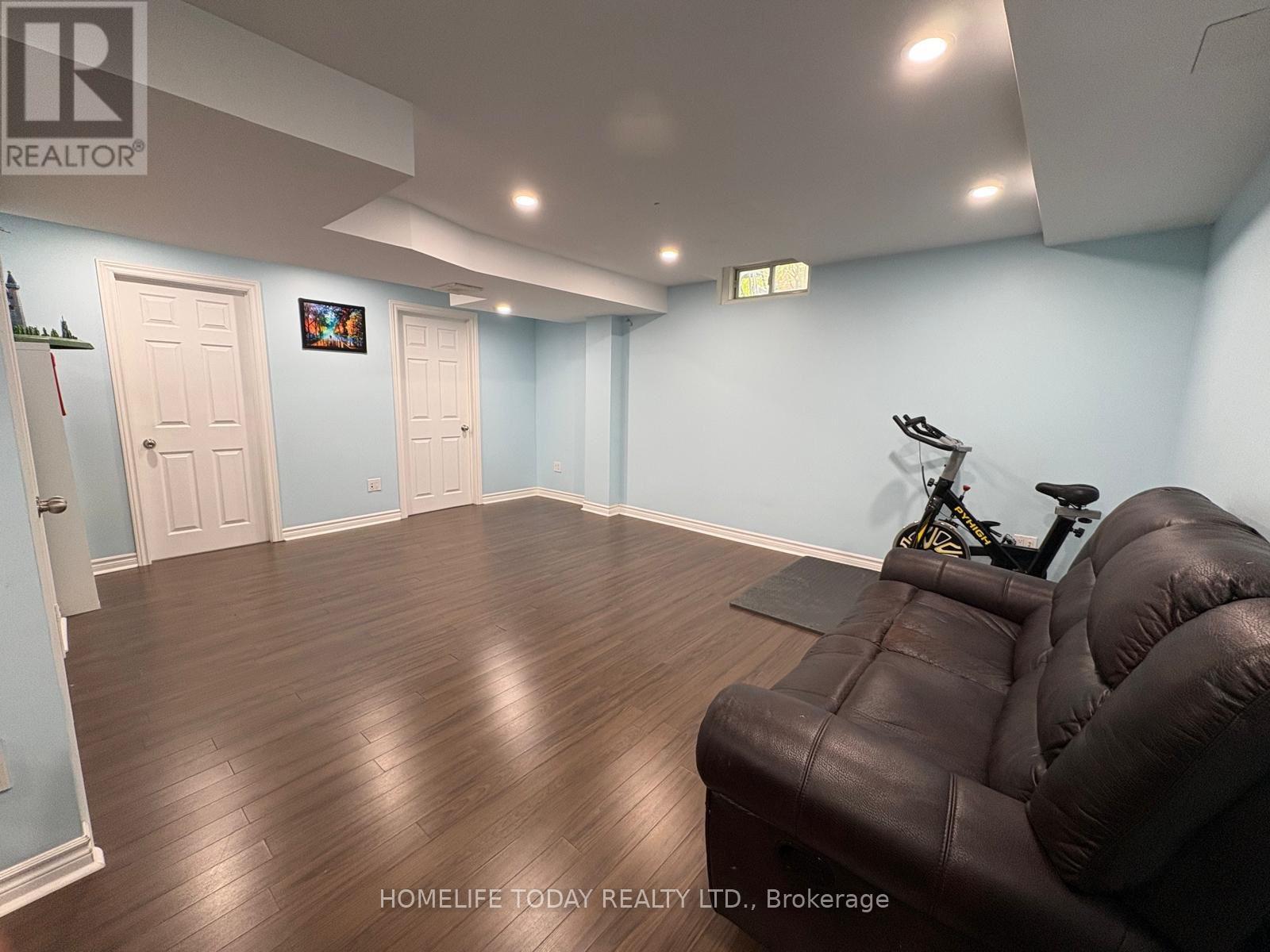 39 Park Place Drive, Markham, Ontario  L6E 1Z9 - Photo 15 - N12426697