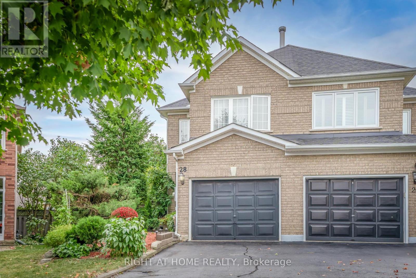 28 FOXTAIL RIDGE, Newmarket, Ontario