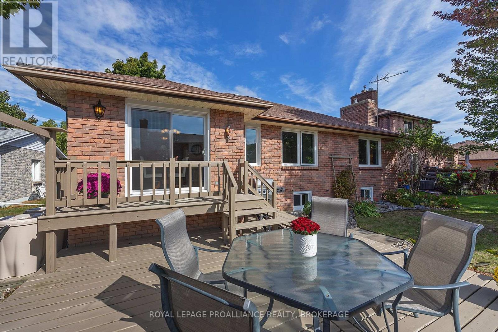 984 Ambleside Crescent, Kingston, Ontario  K7P 2B7 - Photo 10 - X12428125