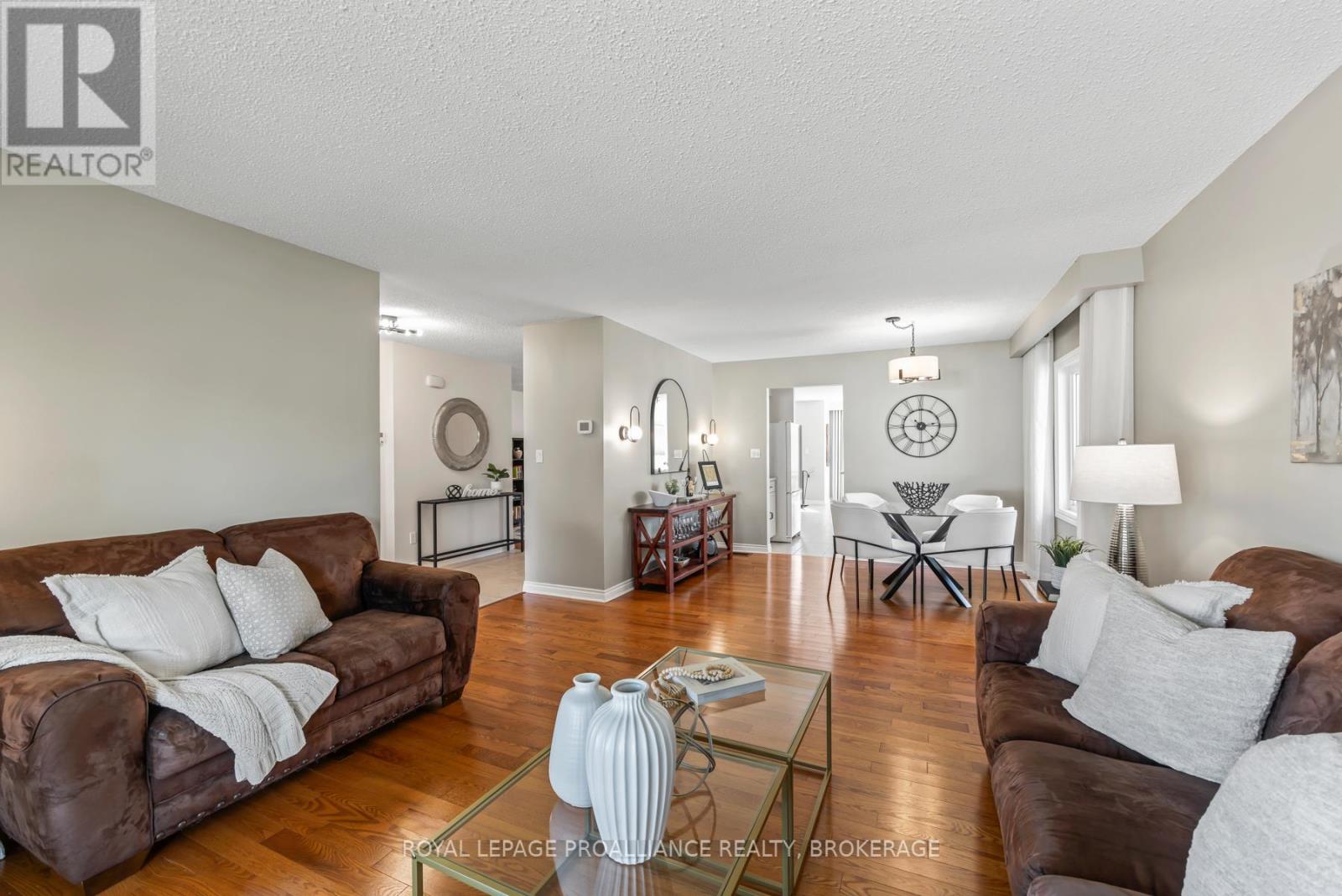 984 Ambleside Crescent, Kingston, Ontario  K7P 2B7 - Photo 18 - X12428125
