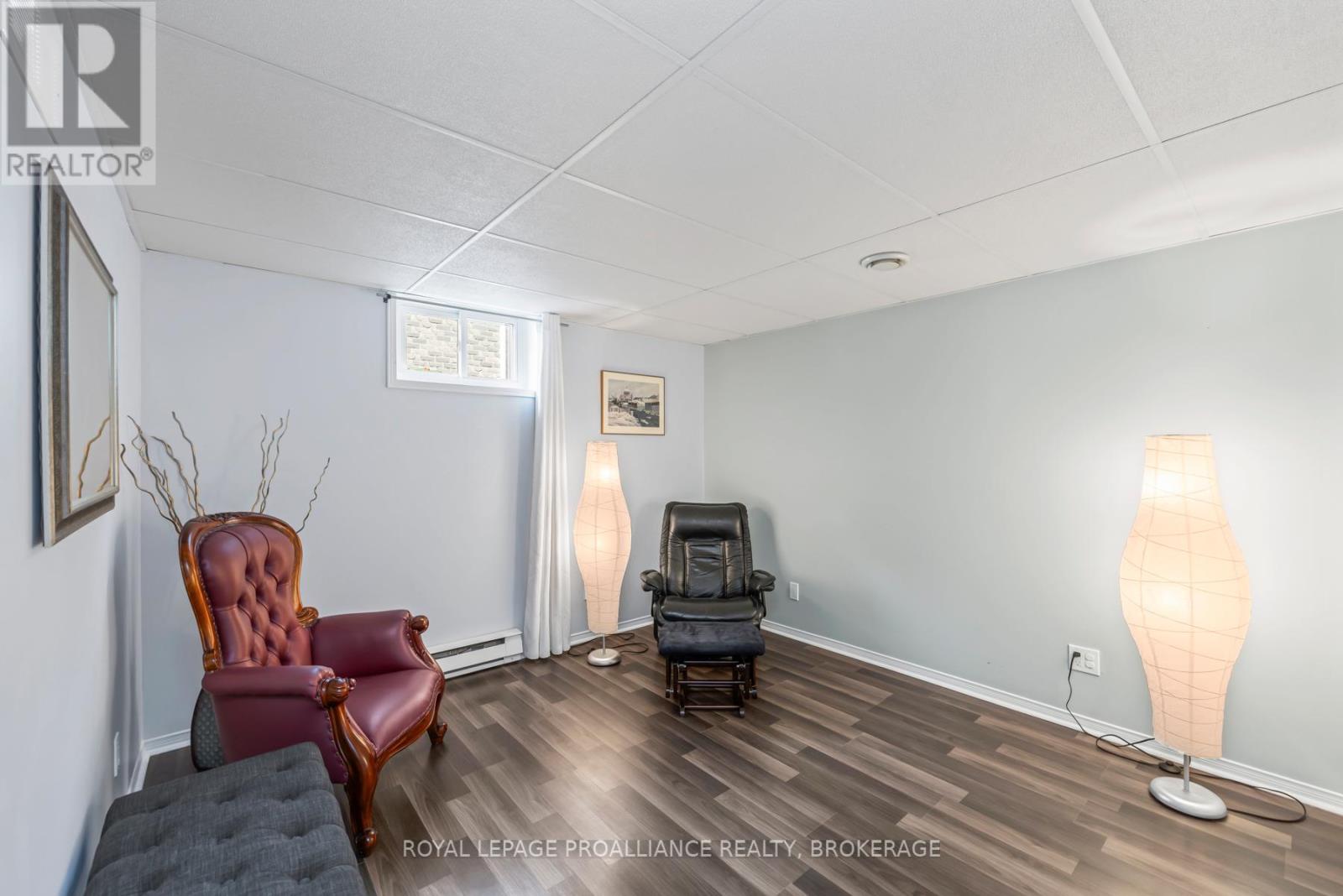 984 Ambleside Crescent, Kingston, Ontario  K7P 2B7 - Photo 31 - X12428125