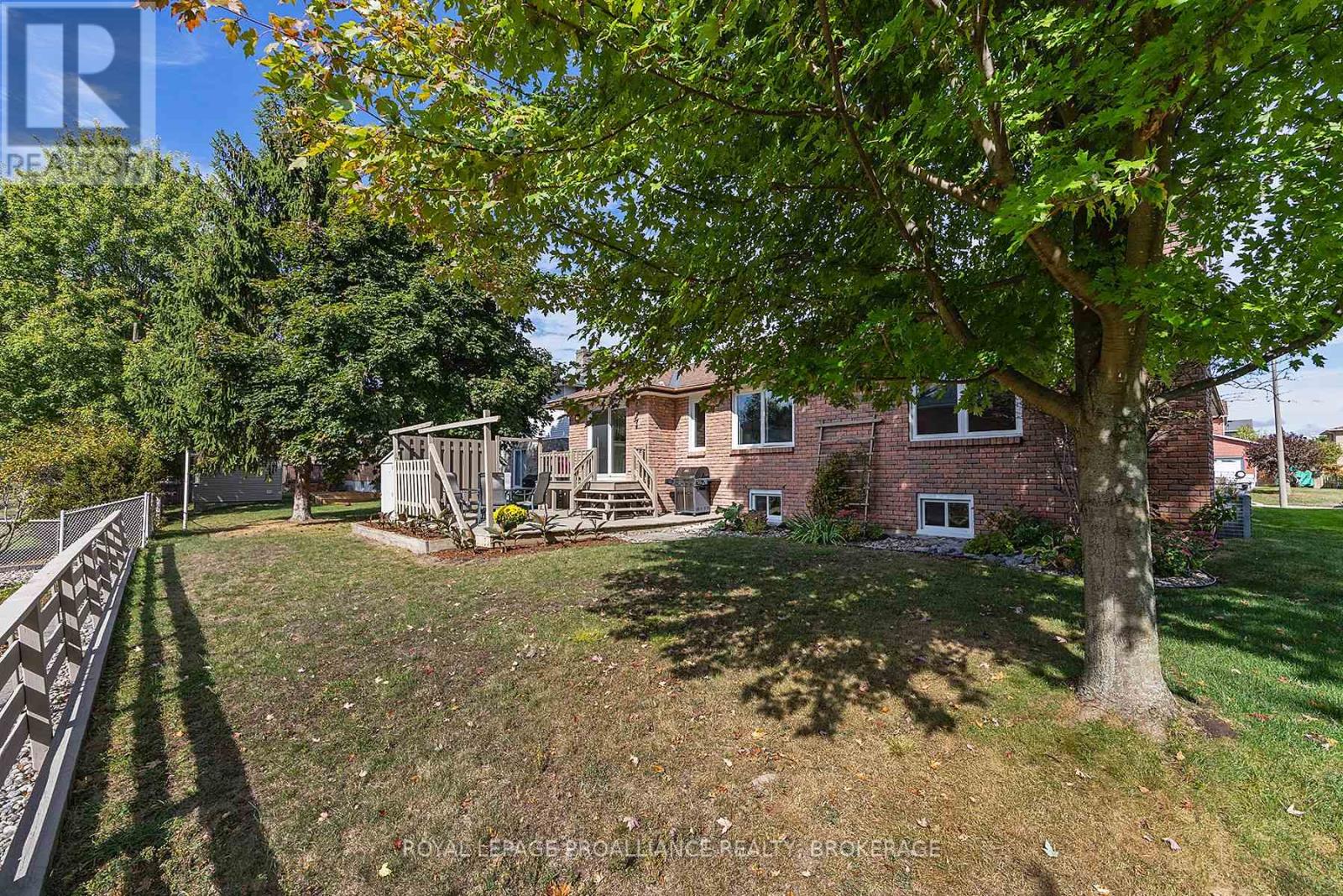 984 Ambleside Crescent, Kingston, Ontario  K7P 2B7 - Photo 35 - X12428125