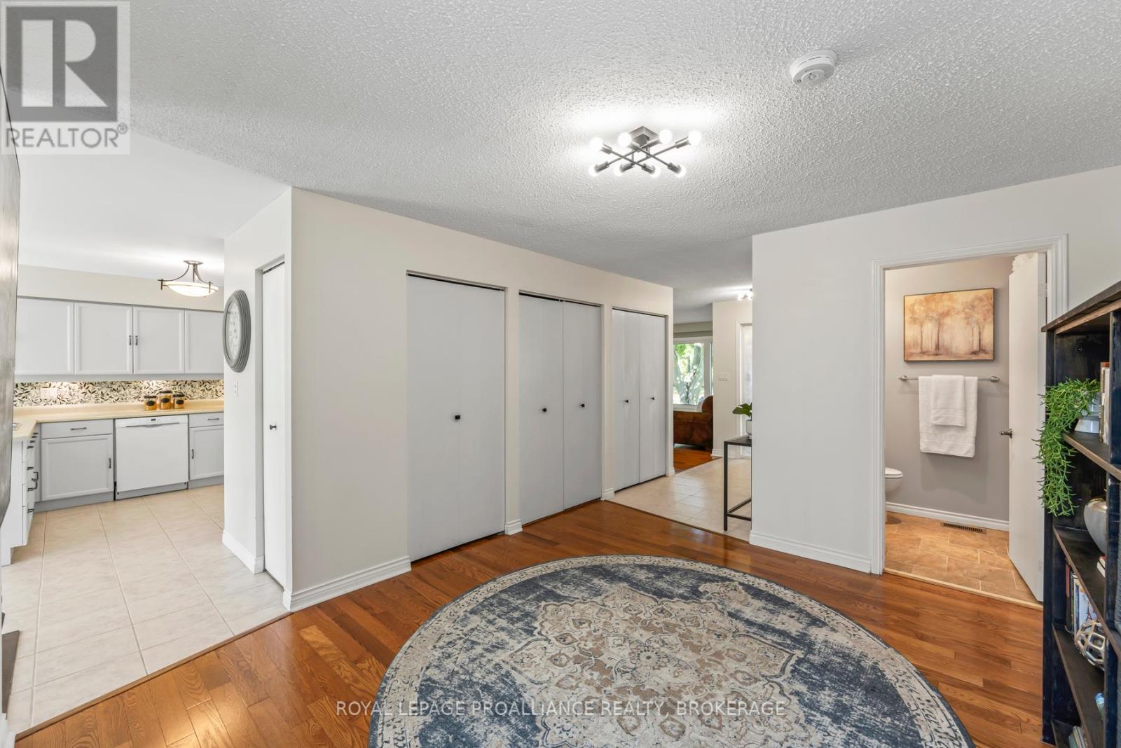 984 Ambleside Crescent, Kingston, Ontario  K7P 2B7 - Photo 5 - X12428125