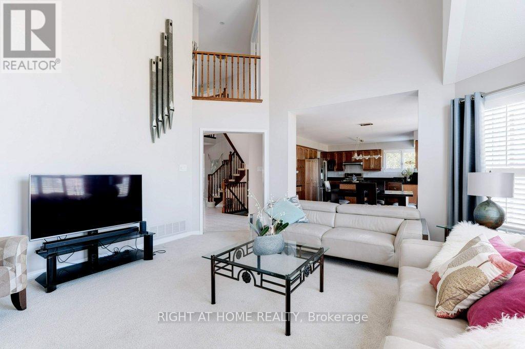 2109 Berwick Drive, Burlington, Ontario  L7M 4B3 - Photo 23 - W12428027