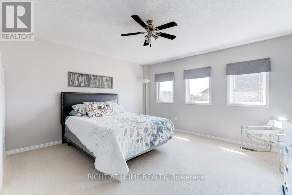 2109 Berwick Drive, Burlington, Ontario  L7M 4B3 - Photo 33 - W12428027