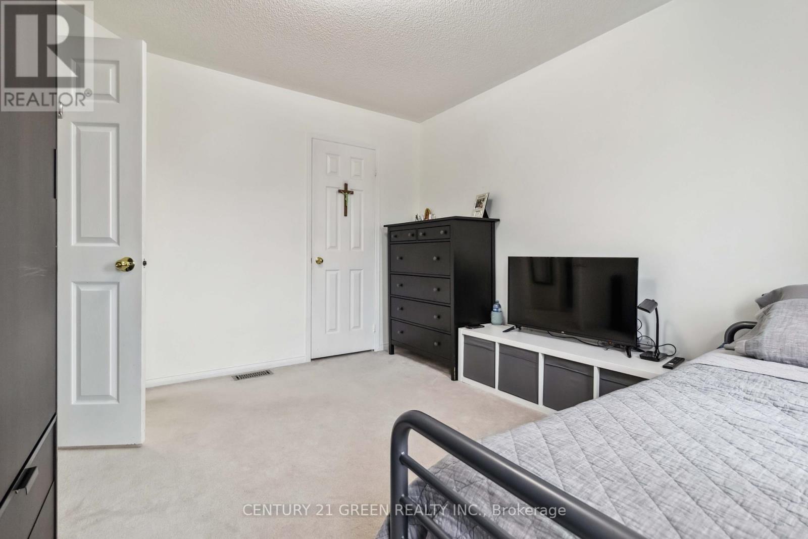98 Personna Circle, Brampton, Ontario  L6X 0S9 - Photo 32 - W12428031