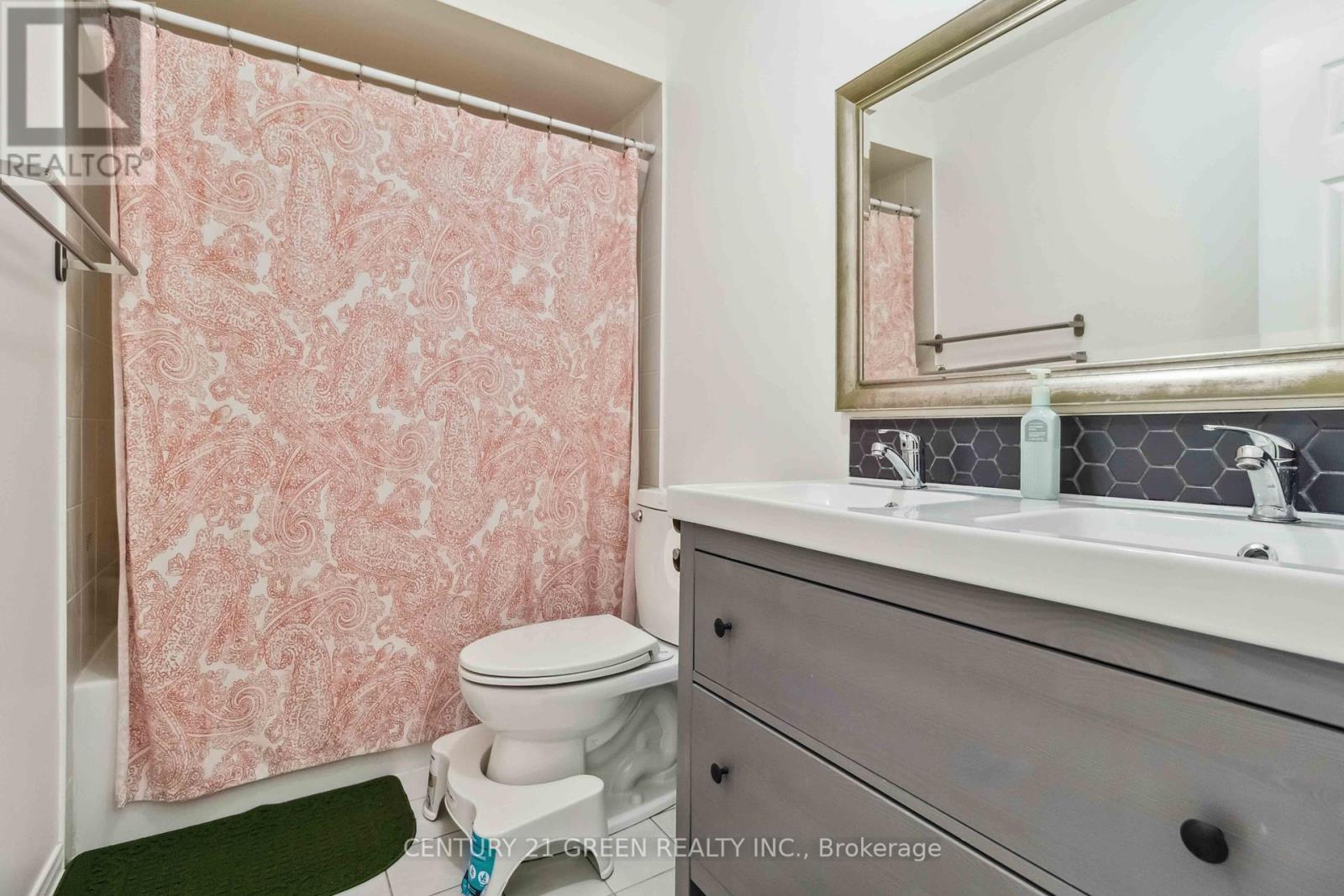 98 Personna Circle, Brampton, Ontario  L6X 0S9 - Photo 33 - W12428031
