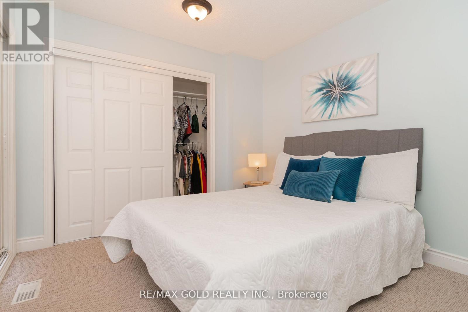 10 Brookdale Crescent, Brampton, Ontario  L6T 1M7 - Photo 15 - W12428067