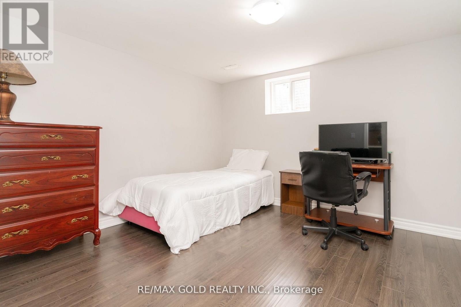 10 Brookdale Crescent, Brampton, Ontario  L6T 1M7 - Photo 32 - W12428067