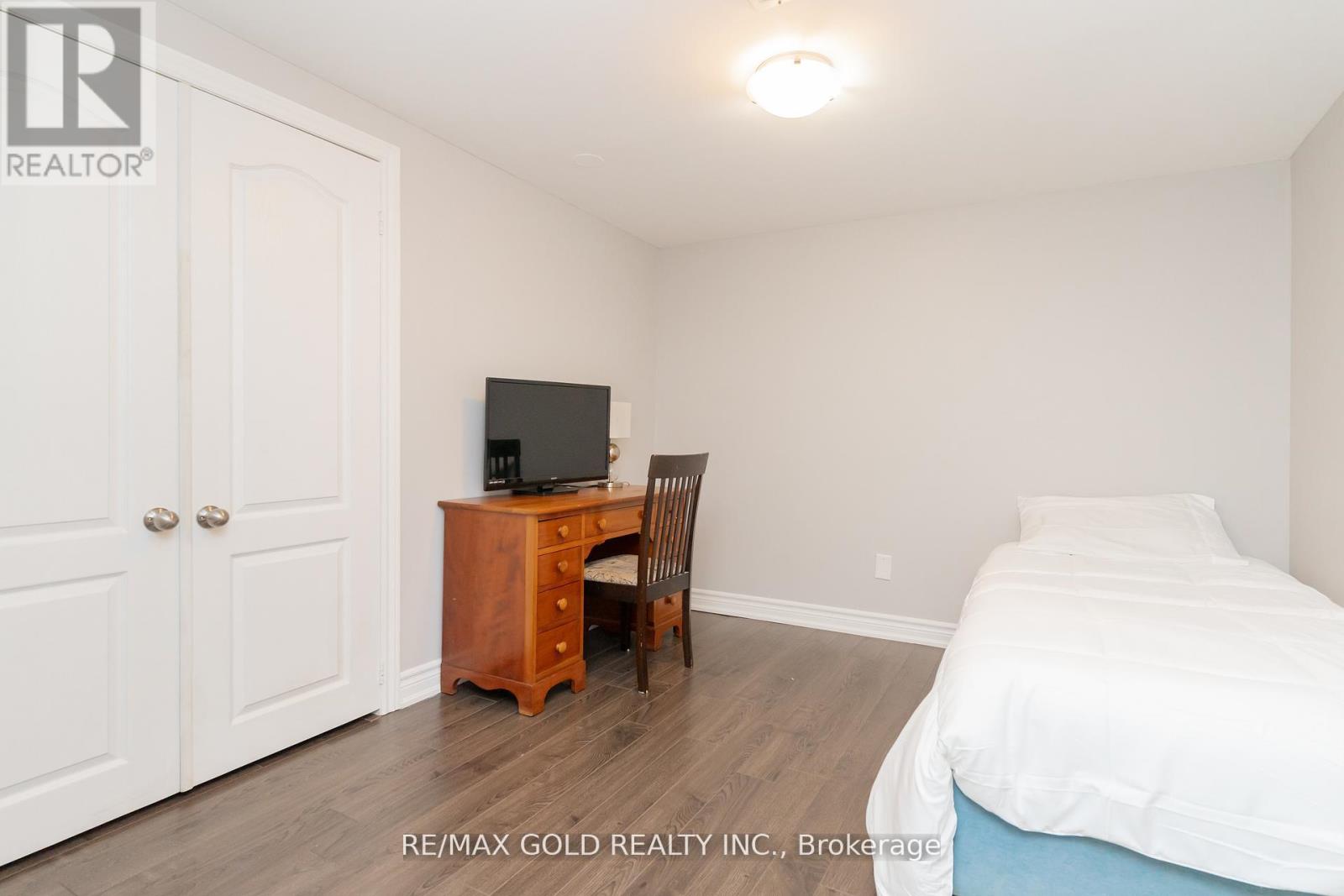 10 Brookdale Crescent, Brampton, Ontario  L6T 1M7 - Photo 34 - W12428067