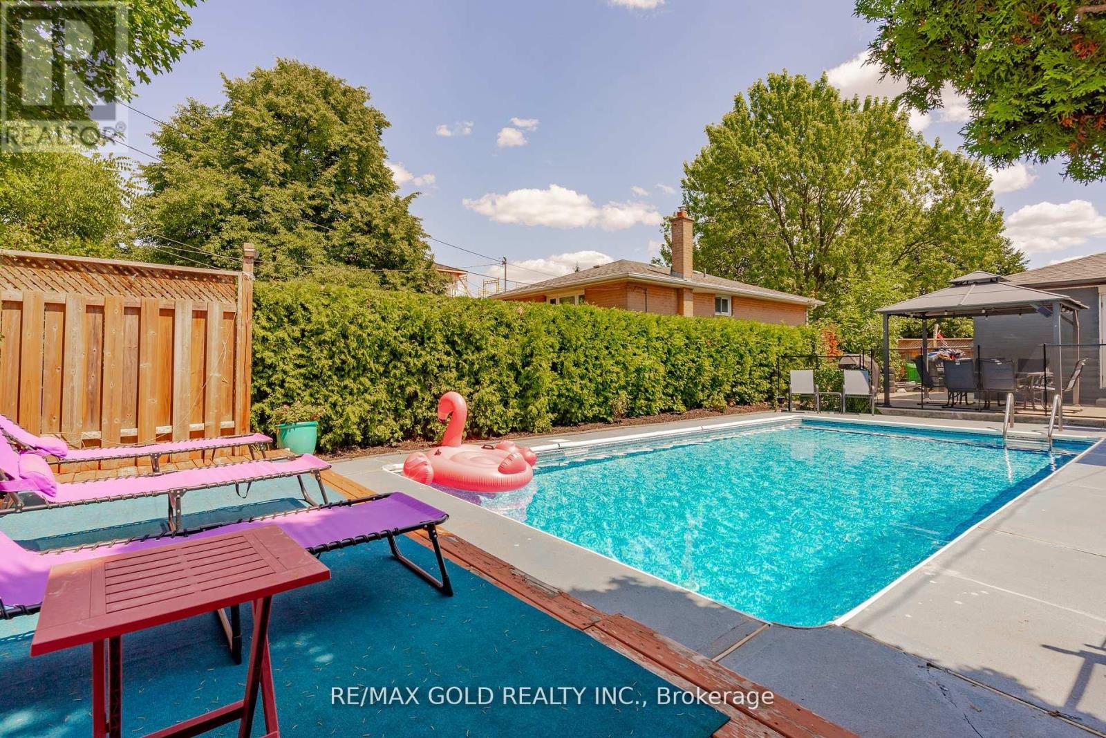 10 Brookdale Crescent, Brampton, Ontario  L6T 1M7 - Photo 38 - W12428067