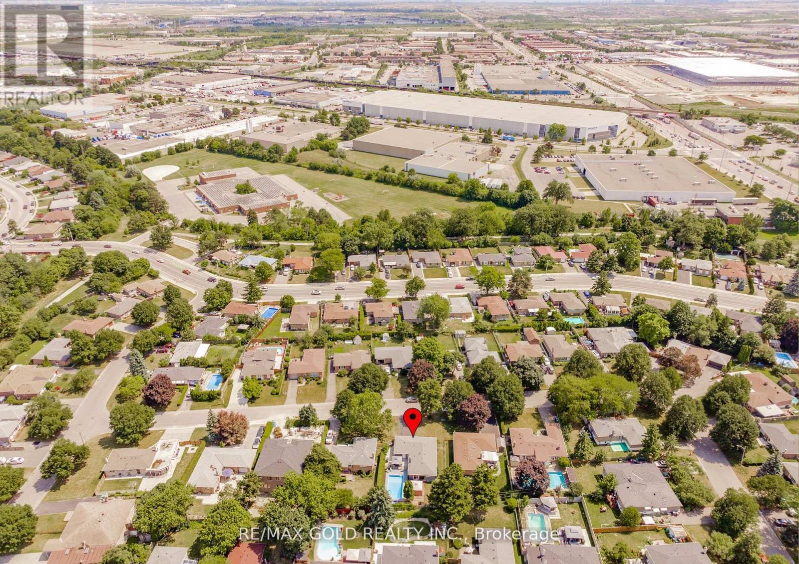 10 Brookdale Crescent, Brampton, Ontario  L6T 1M7 - Photo 48 - W12428067