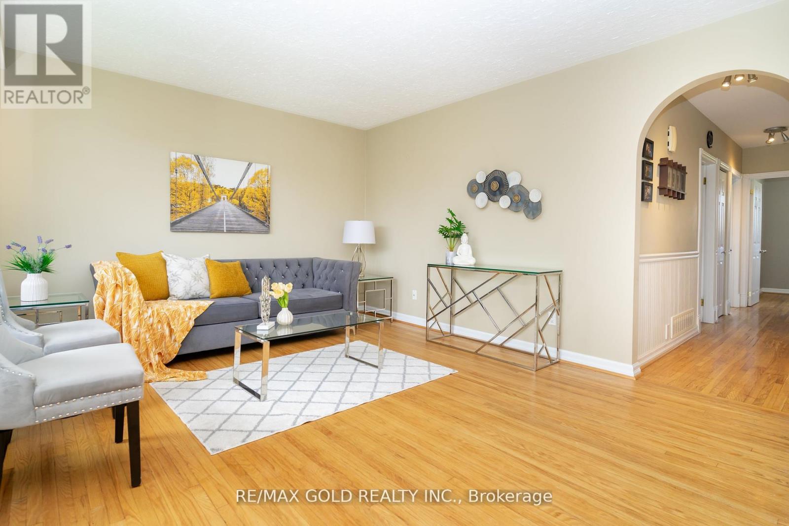 36 Alderbury Crescent, Brampton, Ontario  L6T 1P6 - Photo 10 - W12428069