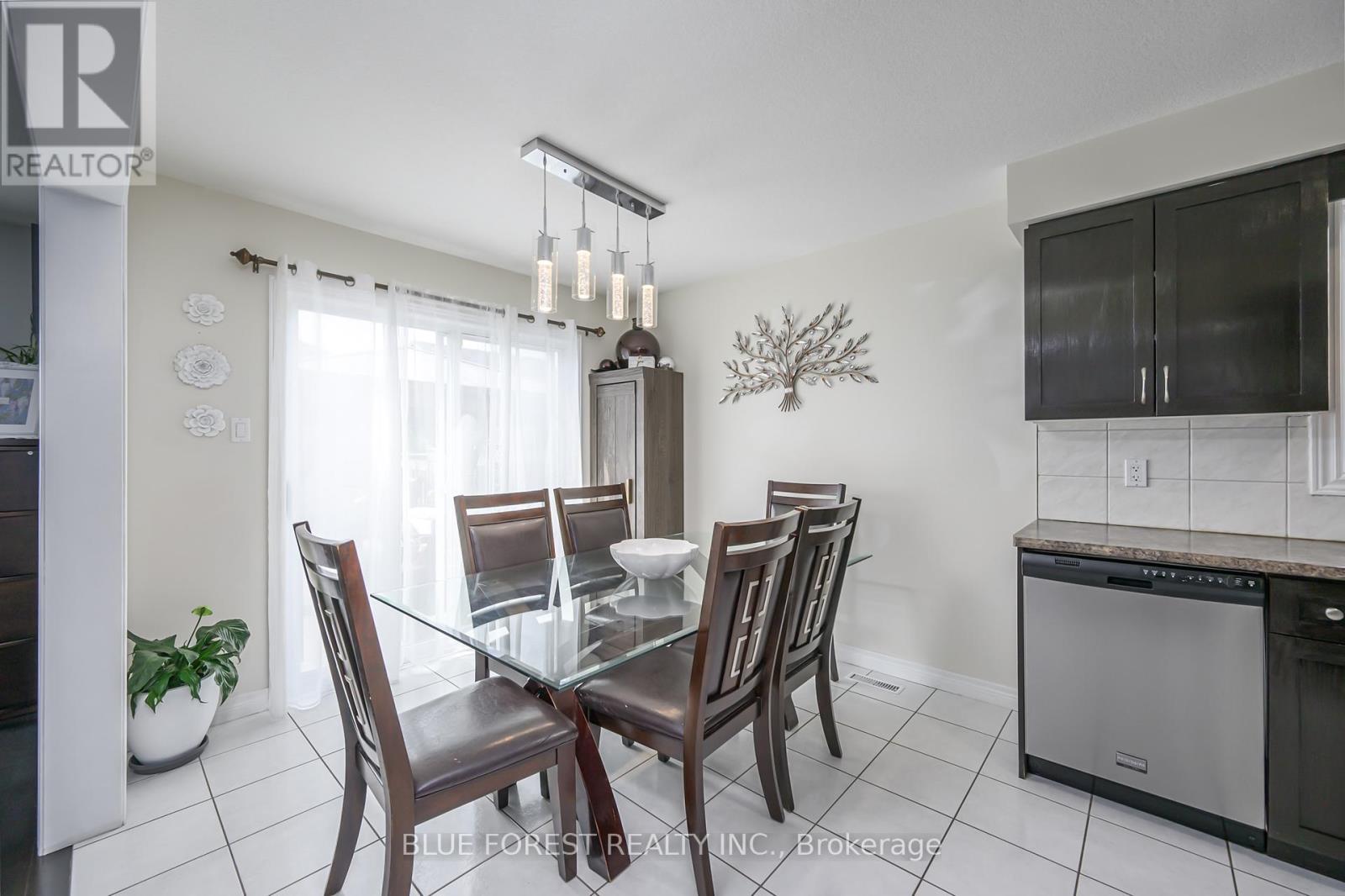 2875 Lemieux Walk, London South, Ontario  N6L 0A9 - Photo 16 - X12428094