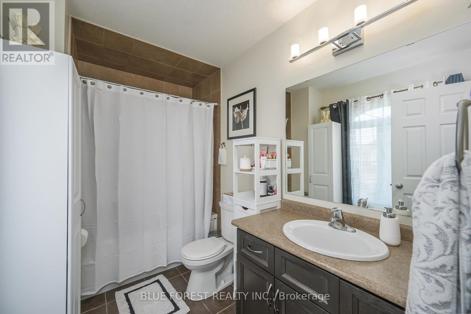 2875 Lemieux Walk, London South, Ontario  N6L 0A9 - Photo 21 - X12428094
