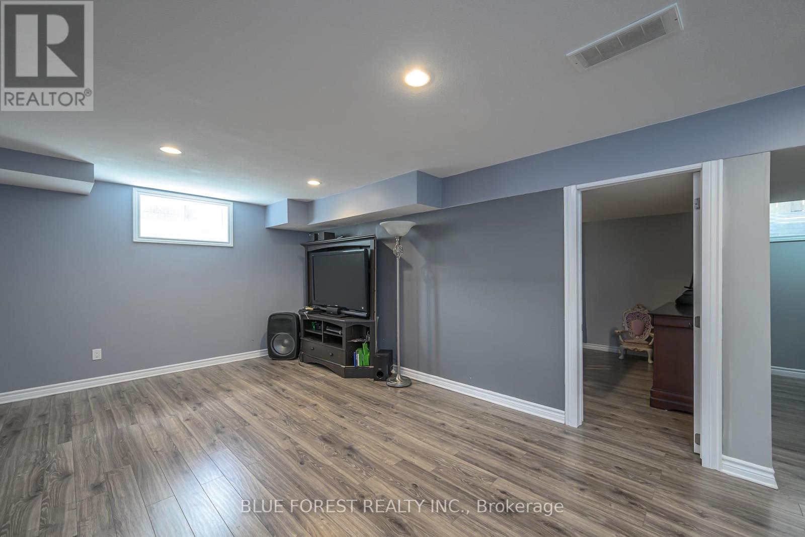 2875 Lemieux Walk, London South, Ontario  N6L 0A9 - Photo 28 - X12428094