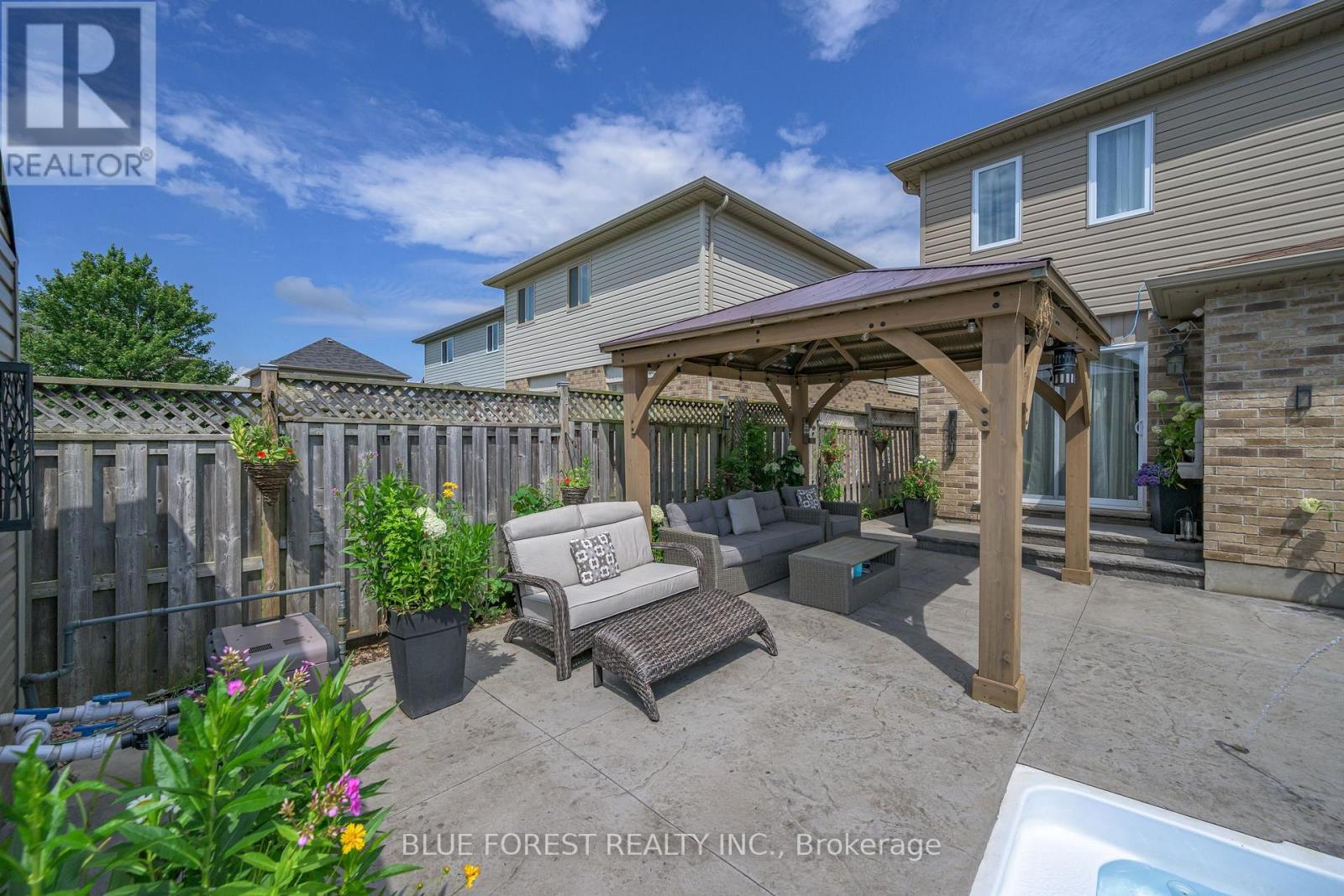 2875 Lemieux Walk, London South, Ontario  N6L 0A9 - Photo 6 - X12428094