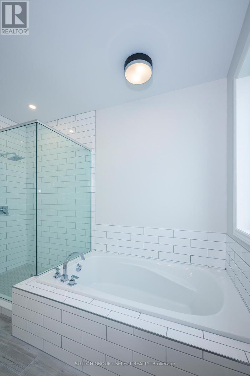 7 Spruce Crescent, North Middlesex, Ontario  N0M 2K0 - Photo 19 - X12428107