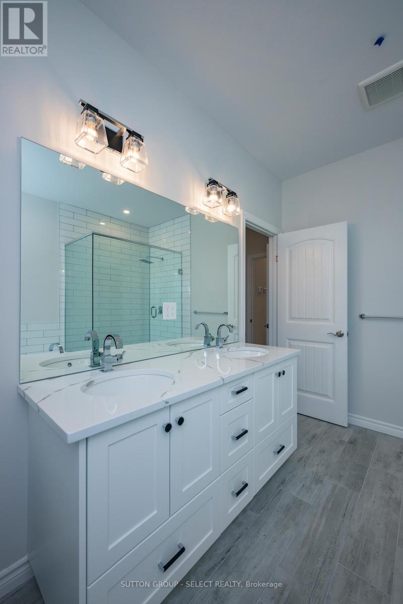 7 Spruce Crescent, North Middlesex, Ontario  N0M 2K0 - Photo 20 - X12428107