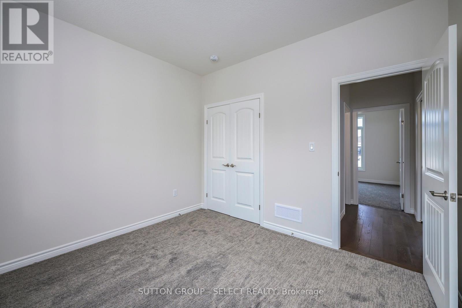 7 Spruce Crescent, North Middlesex, Ontario  N0M 2K0 - Photo 24 - X12428107