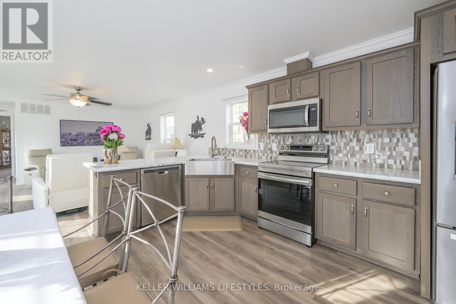 A22 - 4838 Switzer Drive, Southwest Middlesex, Ontario  N0L 1A0 - Photo 18 - X12428127