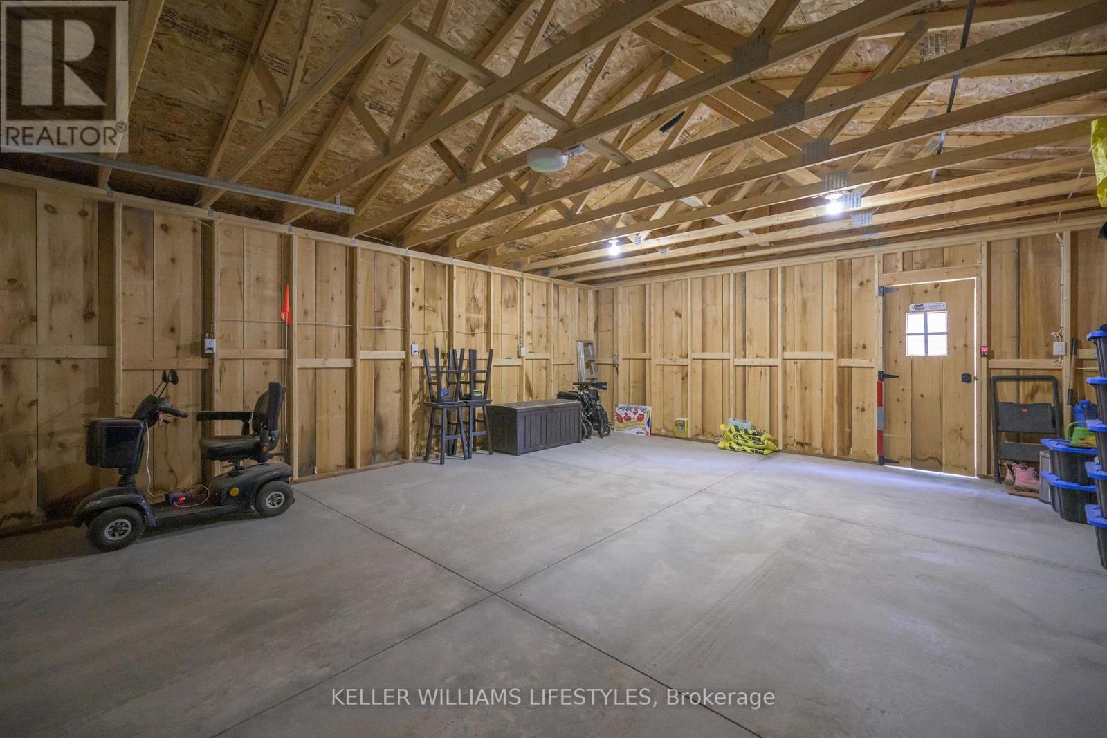 A22 - 4838 Switzer Drive, Southwest Middlesex, Ontario  N0L 1A0 - Photo 36 - X12428127