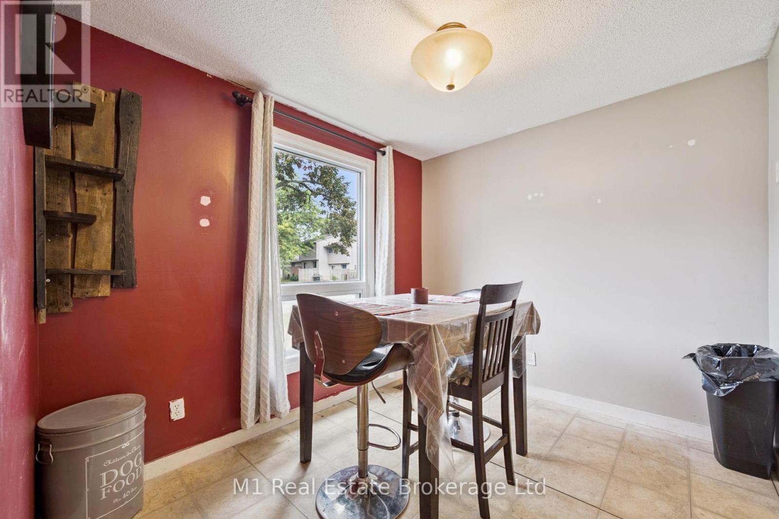 13 - 700 Paisley Road, Guelph, Ontario  N1K 1A3 - Photo 10 - X12428101