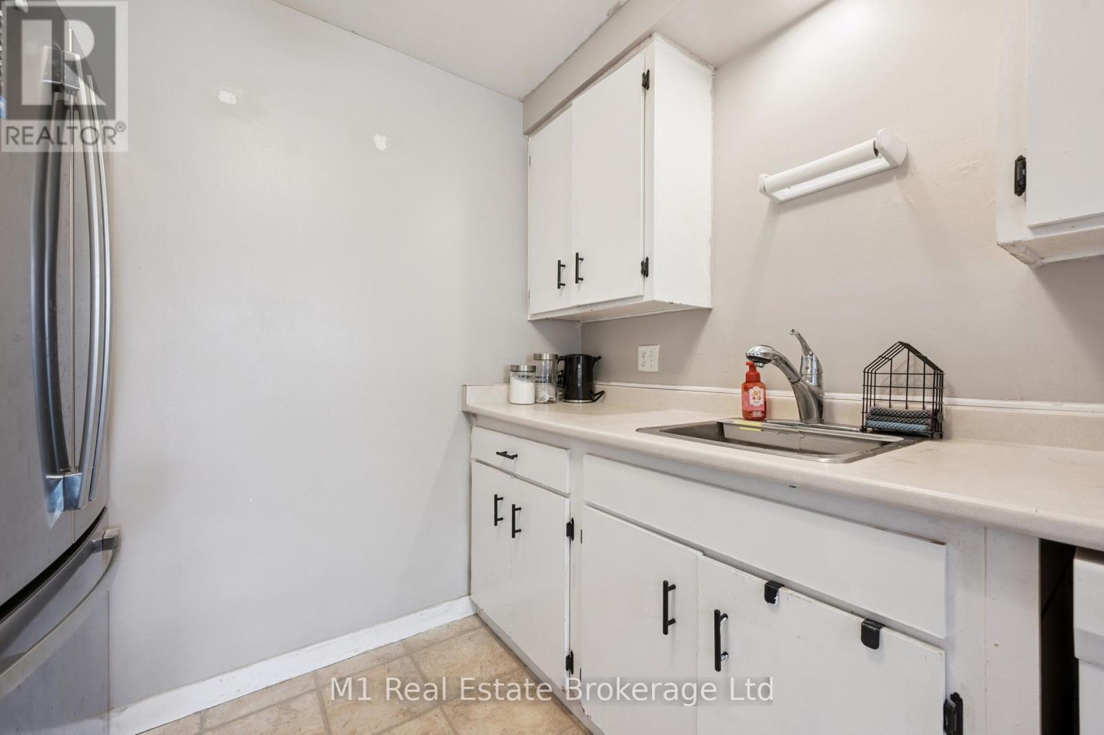 13 - 700 Paisley Road, Guelph, Ontario  N1K 1A3 - Photo 15 - X12428101