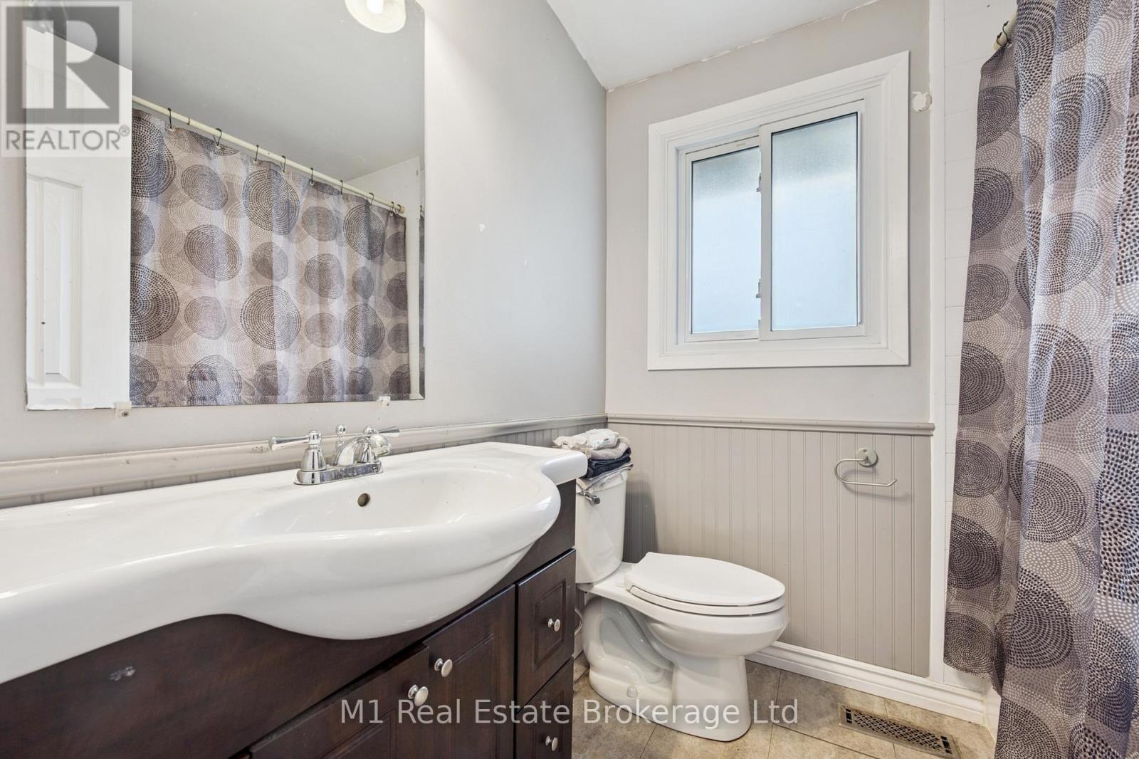 13 - 700 Paisley Road, Guelph, Ontario  N1K 1A3 - Photo 24 - X12428101