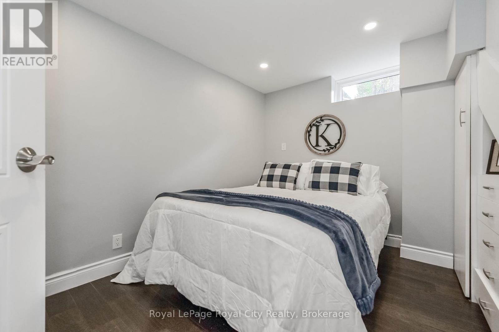 670 Ferrier Street, Centre Wellington, Ontario  N1M 1W8 - Photo 32 - X12428105