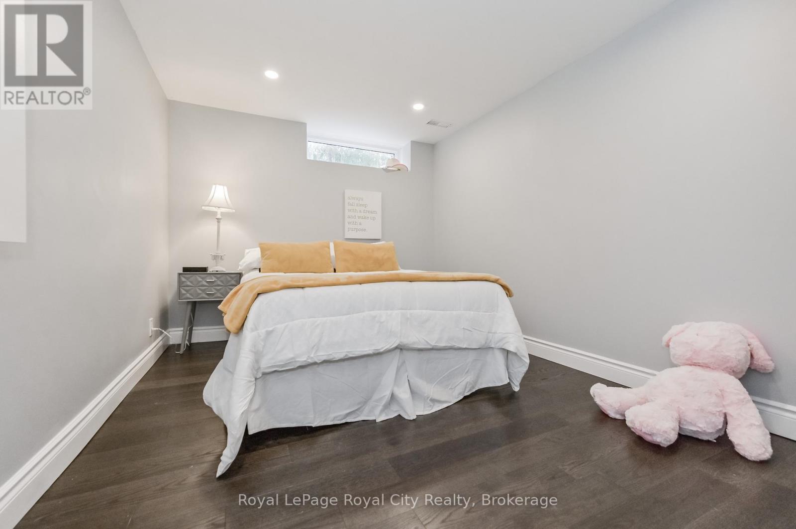 670 Ferrier Street, Centre Wellington, Ontario  N1M 1W8 - Photo 33 - X12428105
