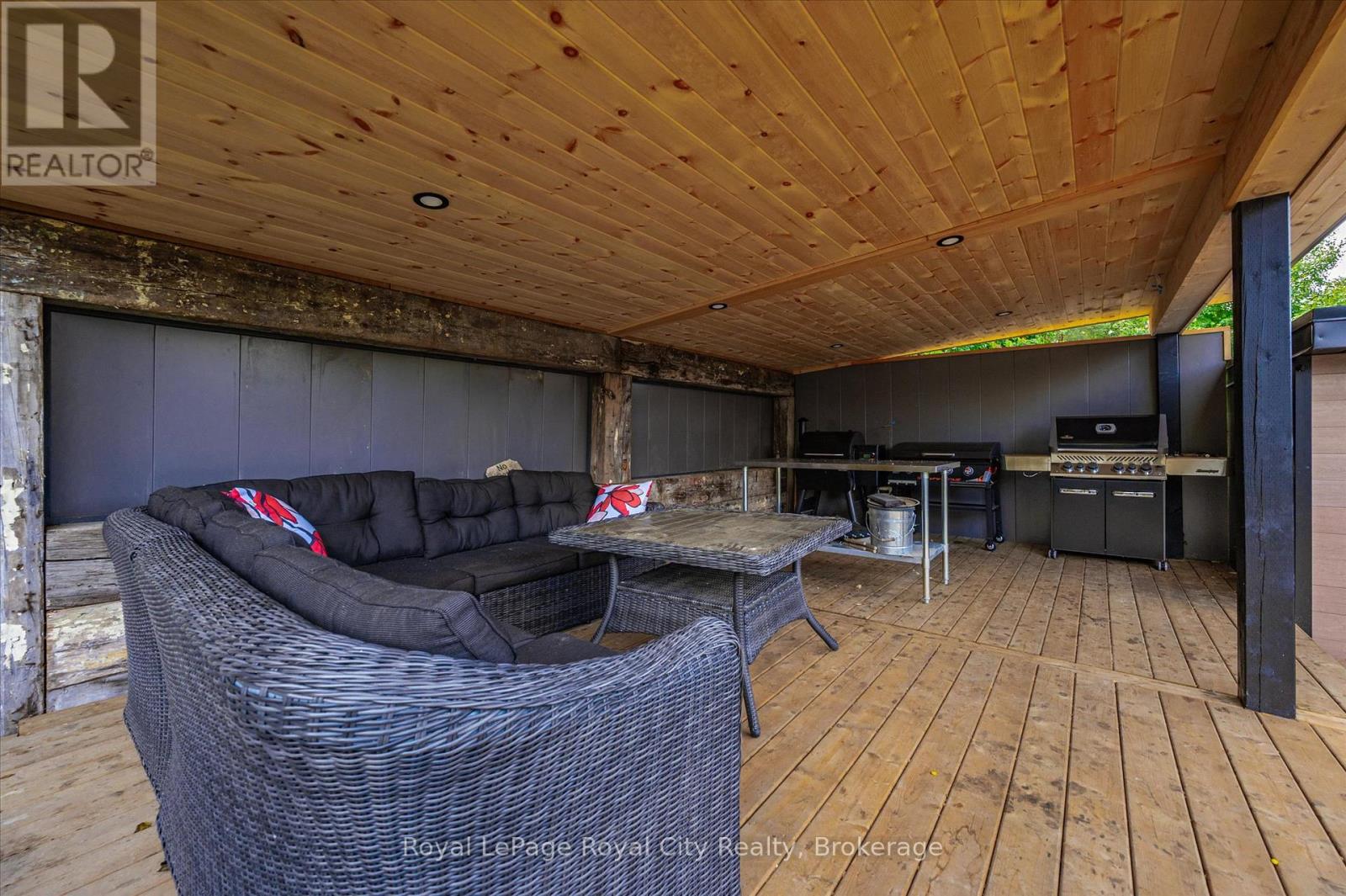 670 Ferrier Street, Centre Wellington, Ontario  N1M 1W8 - Photo 43 - X12428105
