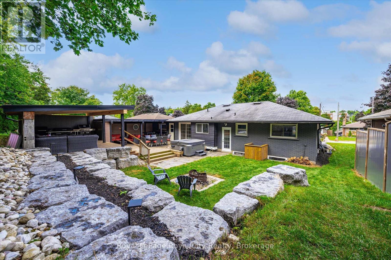 670 Ferrier Street, Centre Wellington, Ontario  N1M 1W8 - Photo 48 - X12428105
