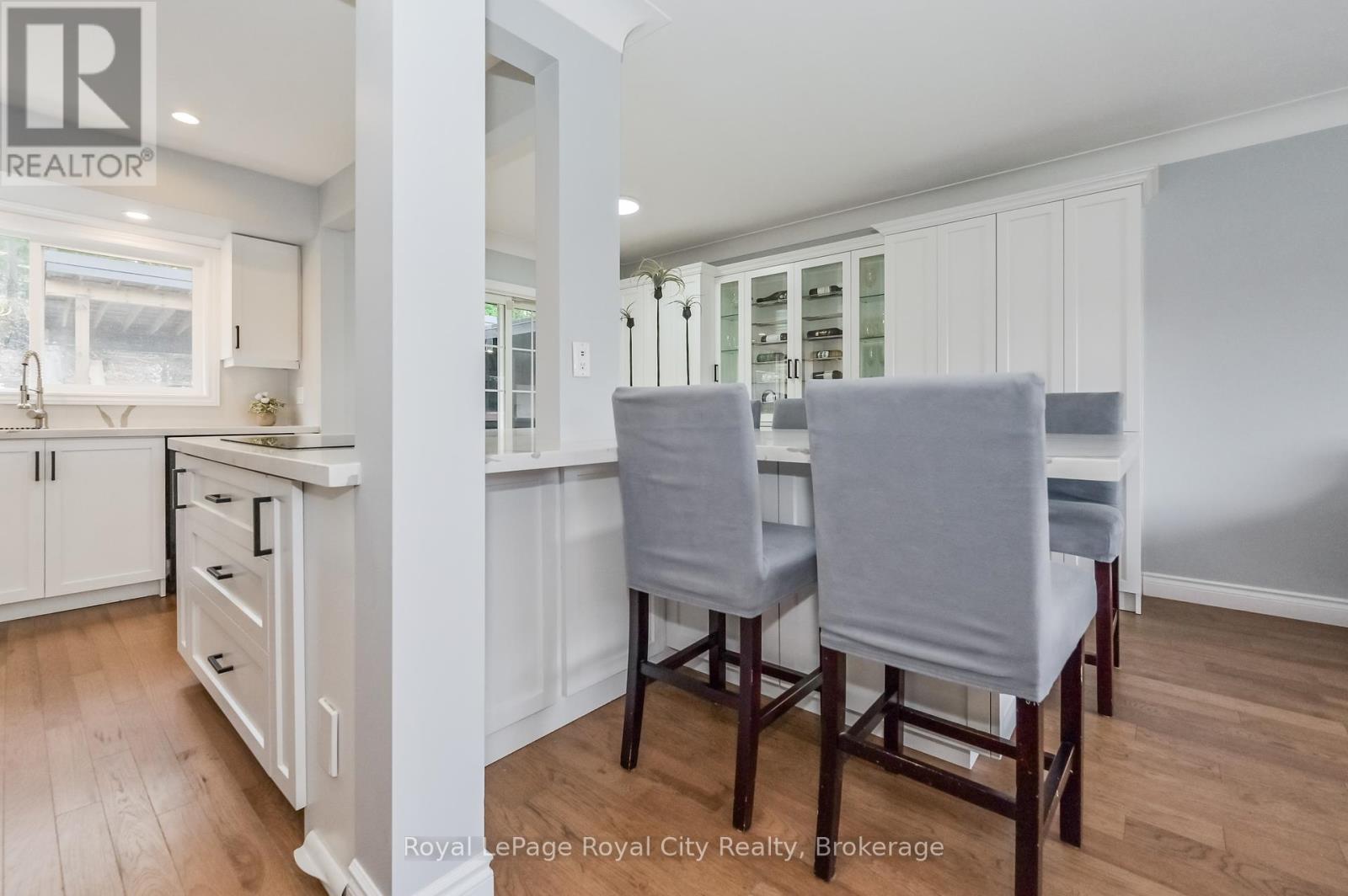 670 Ferrier Street, Centre Wellington, Ontario  N1M 1W8 - Photo 6 - X12428105