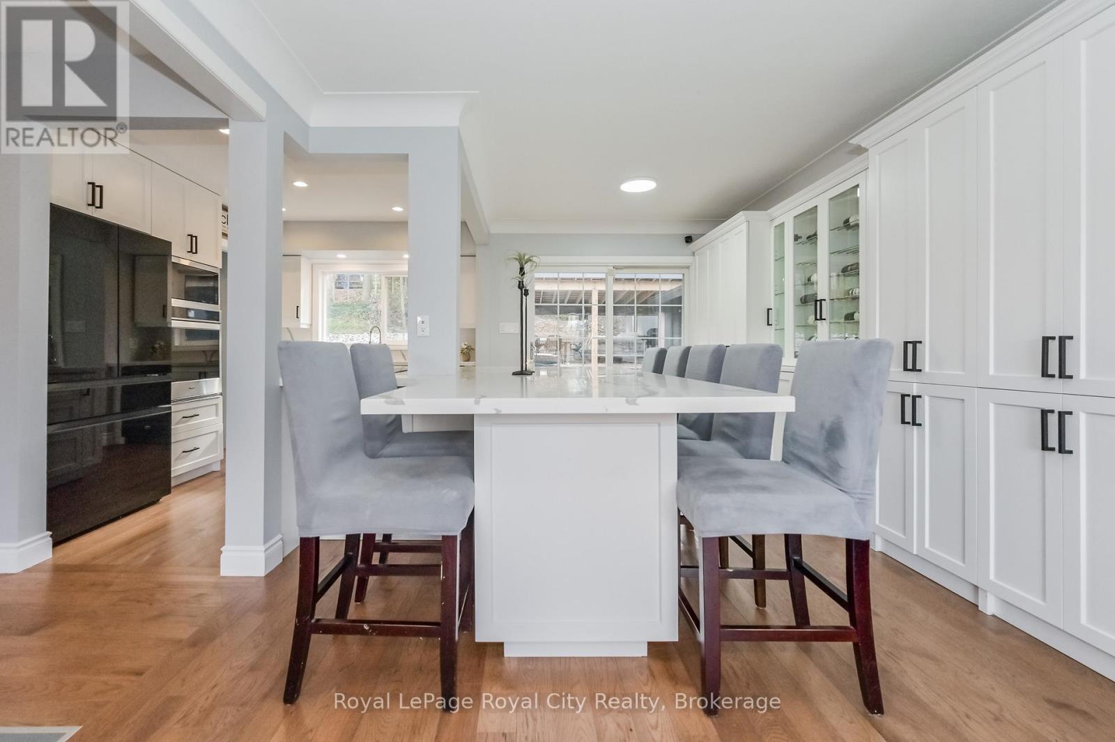 670 Ferrier Street, Centre Wellington, Ontario  N1M 1W8 - Photo 7 - X12428105