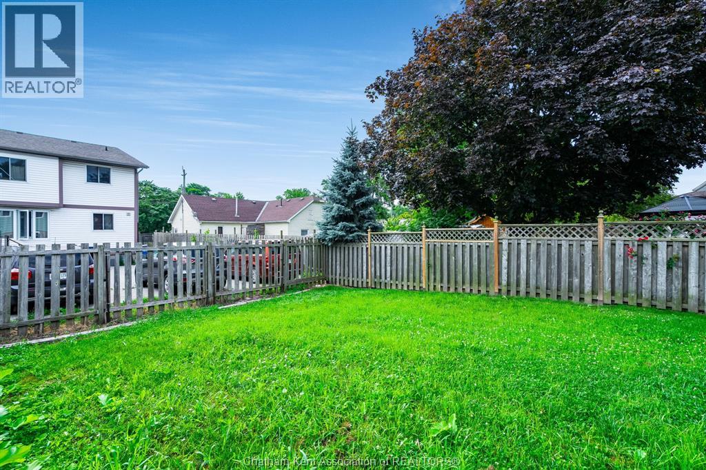 69 Bridle Path Road, Wallaceburg, Ontario  N8A 4Y2 - Photo 33 - 25024354